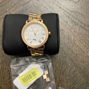 💕Make an offer💕 Marc Jacobs gold watch
